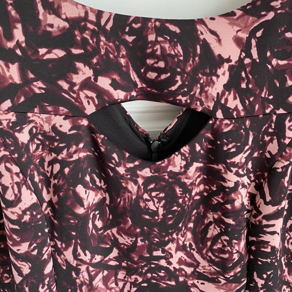 Cutout Flowing Dress with Pockets and Rose Pattern - Picture 3 of 8